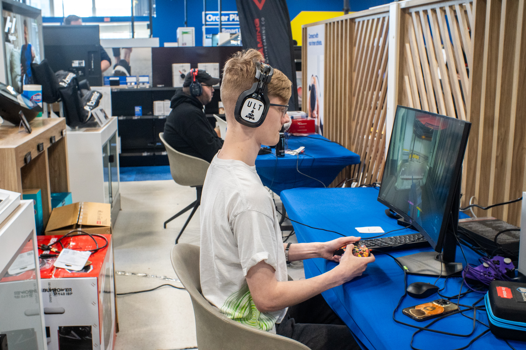 Gamers participating in the Native Gaming Halo pop-up event at Best Buy on 02/03/2024. Photo credit Rachel Olsen-Cooper